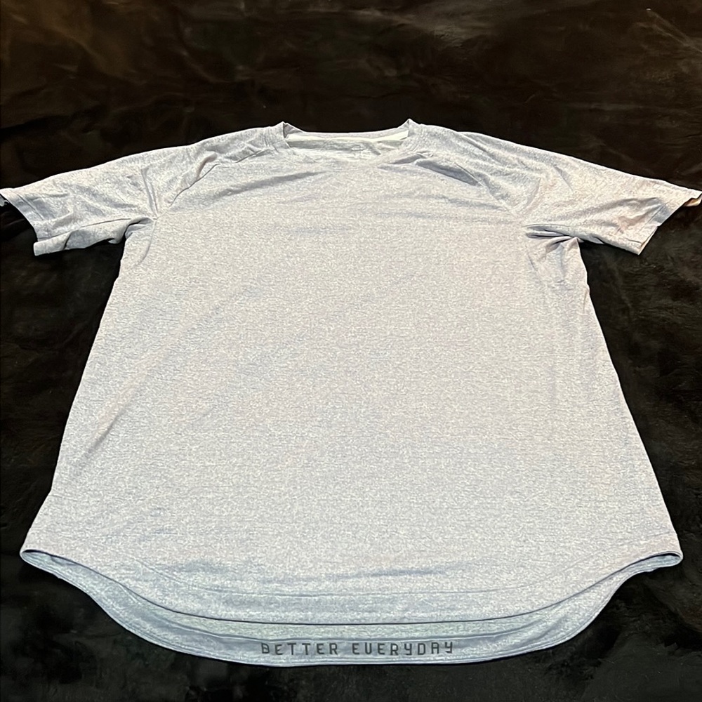 COPY - Lululemon t-shirt